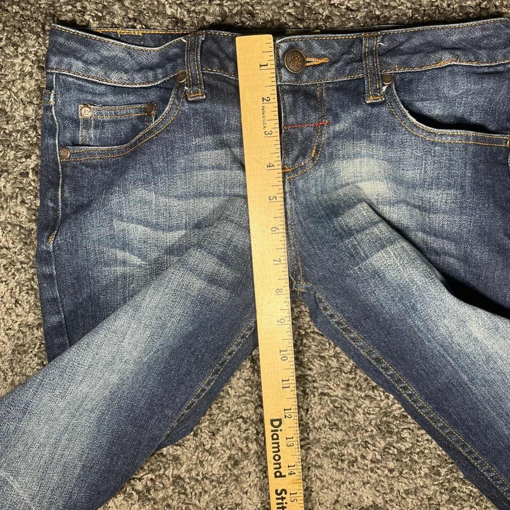 American Rag Cie Women's Skinny Dark Wash Size‎ 7 Regular Jeans